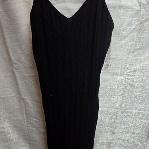 Fashion Nova Black V‑Neck Cable Knit Midi Dress